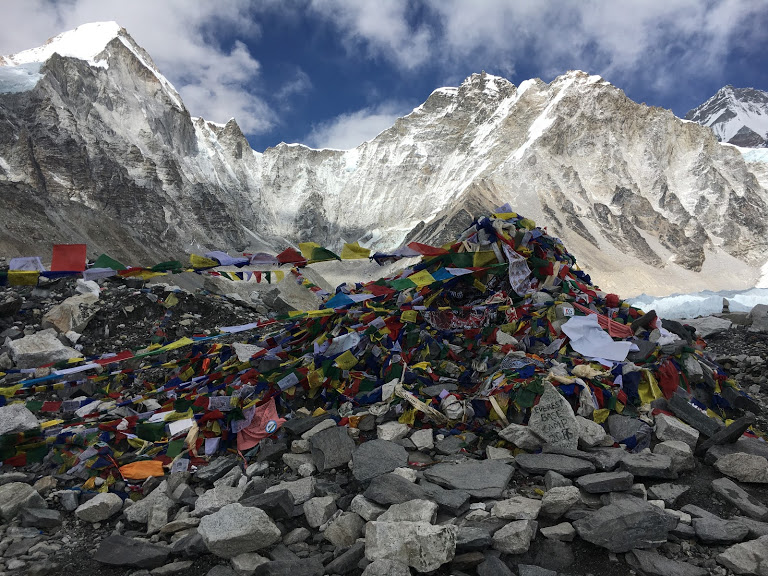 Caminho do acampamento base do Everest